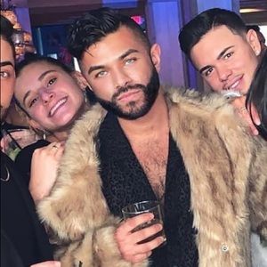 Meet your Posher, Sameer